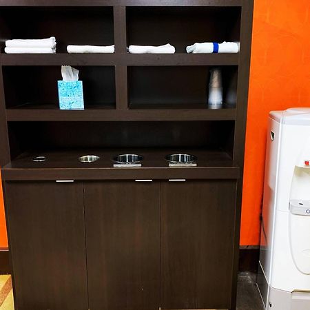 Courtyard By Marriott Cleveland ווסטלייק מראה חיצוני תמונה