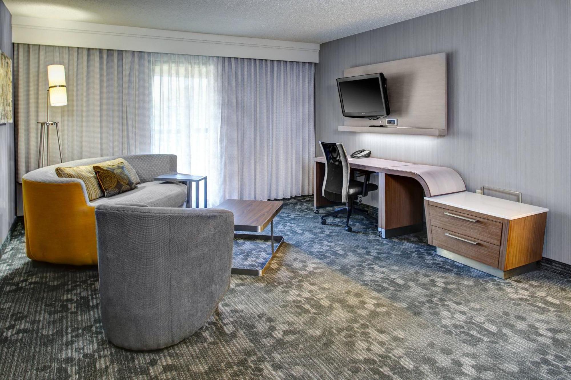 Courtyard By Marriott Cleveland ווסטלייק מראה חיצוני תמונה