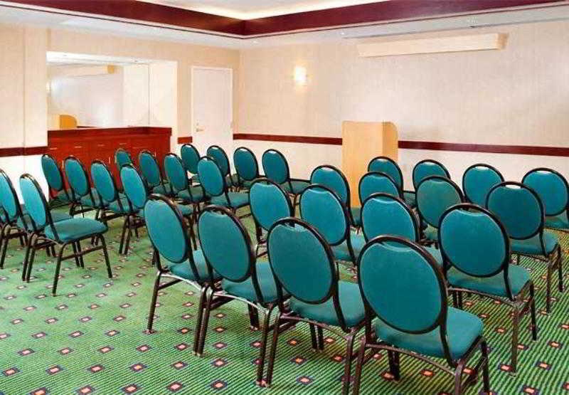 Courtyard By Marriott Cleveland ווסטלייק מראה חיצוני תמונה