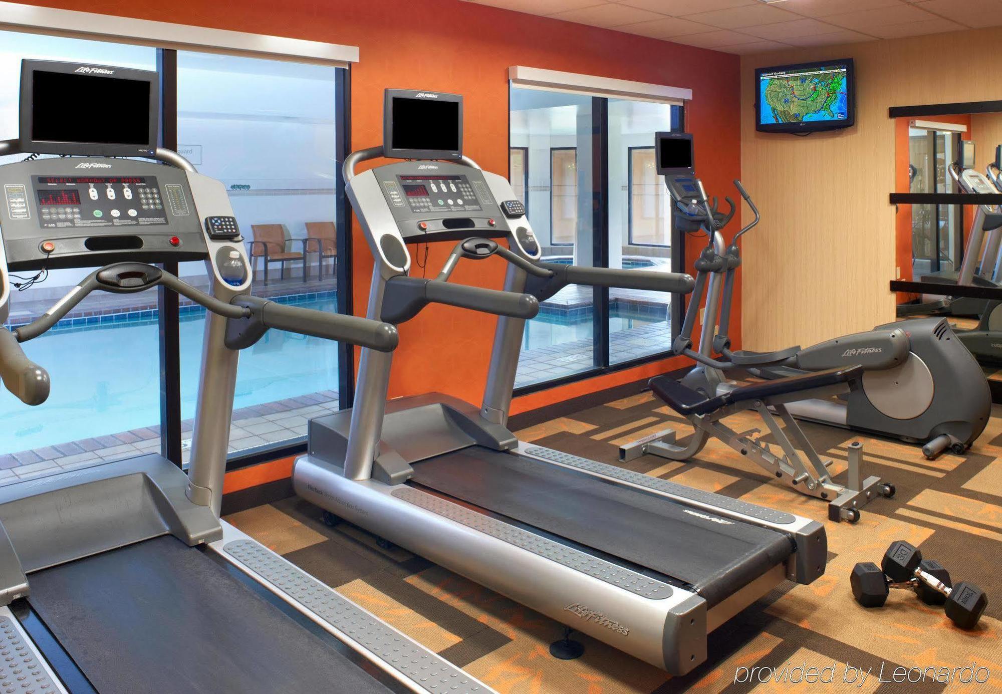 Courtyard By Marriott Cleveland ווסטלייק מתקנים תמונה